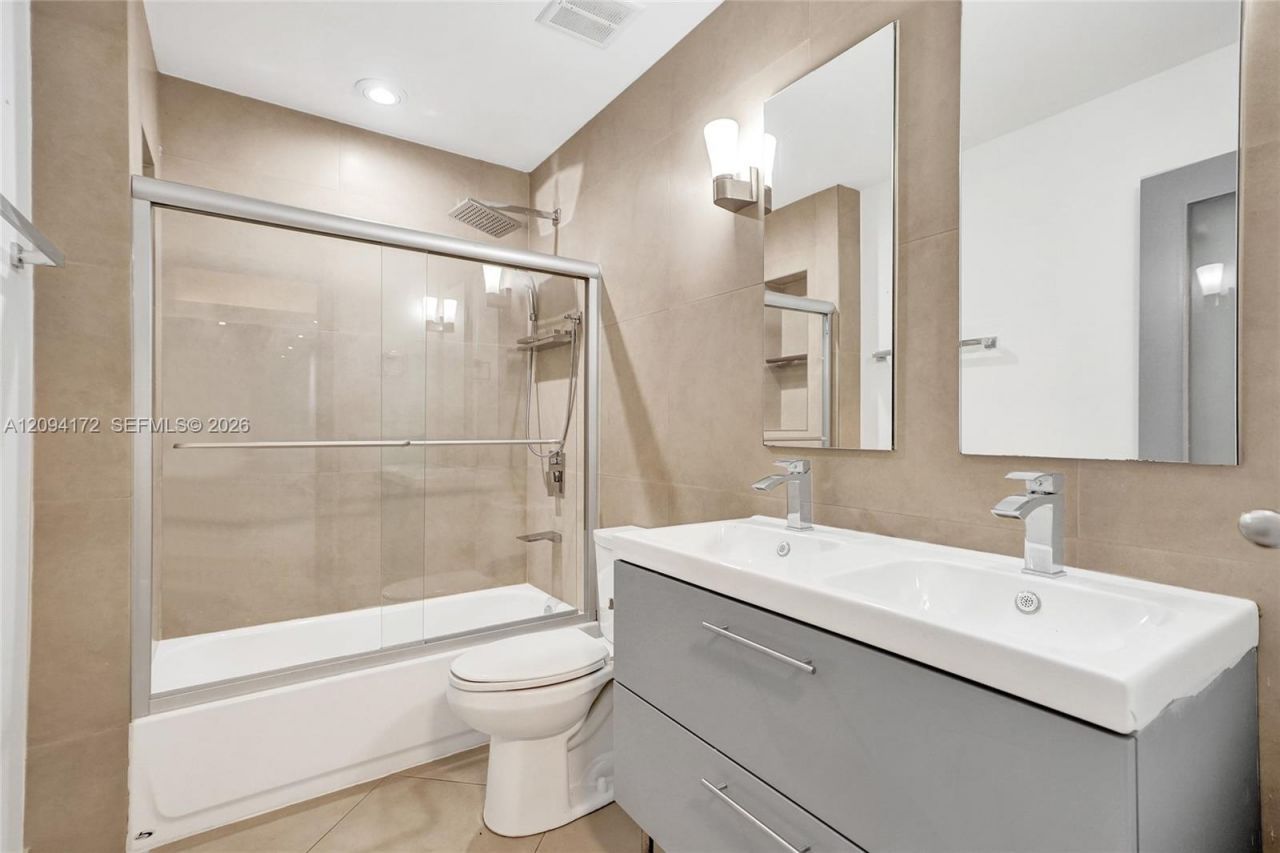 4726 Alton Rd , Miami Beach, FL 33140 Photo