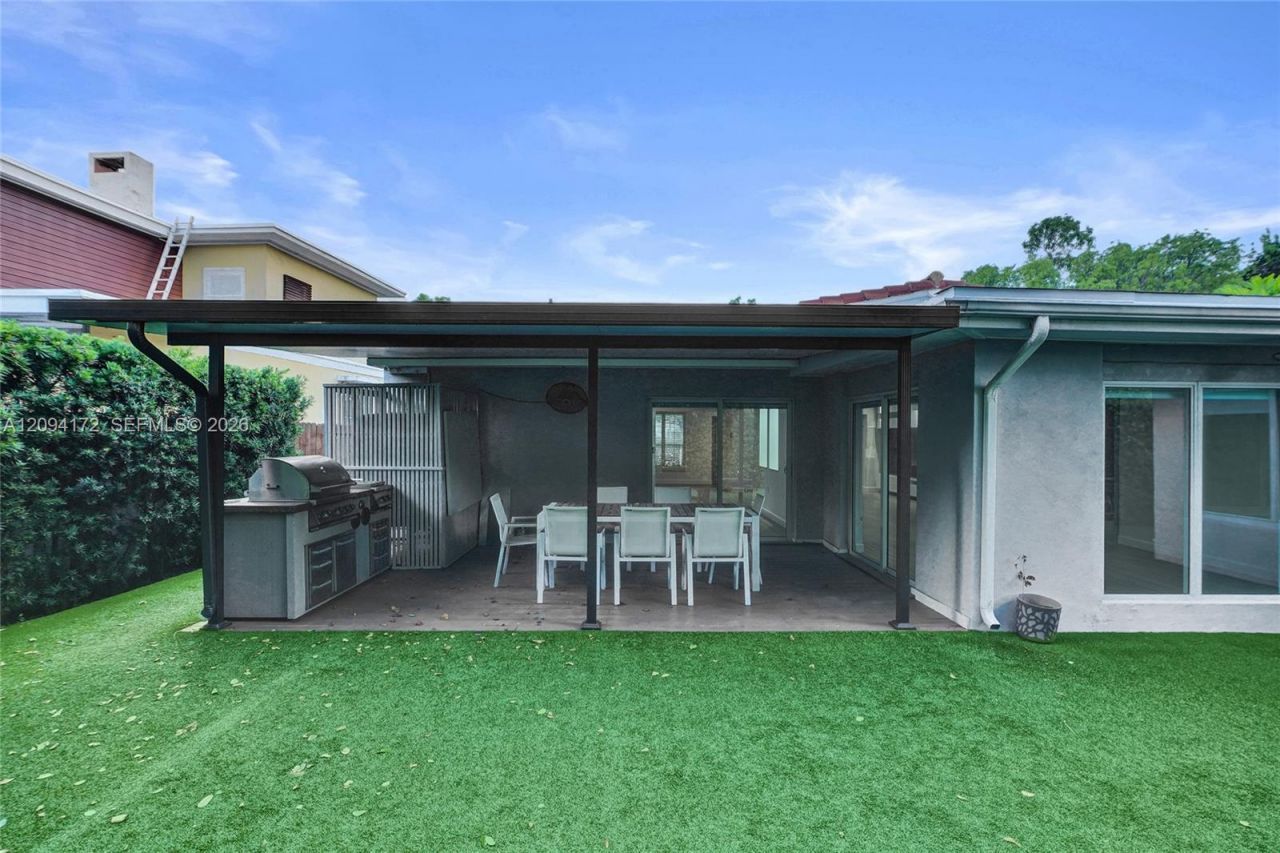 4726 Alton Rd , Miami Beach, FL 33140 Photo