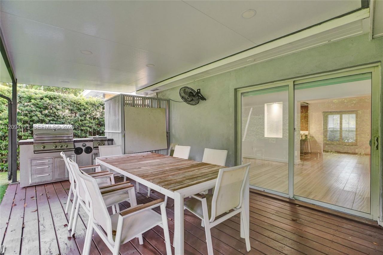 4726 Alton Rd , Miami Beach, FL 33140 Photo