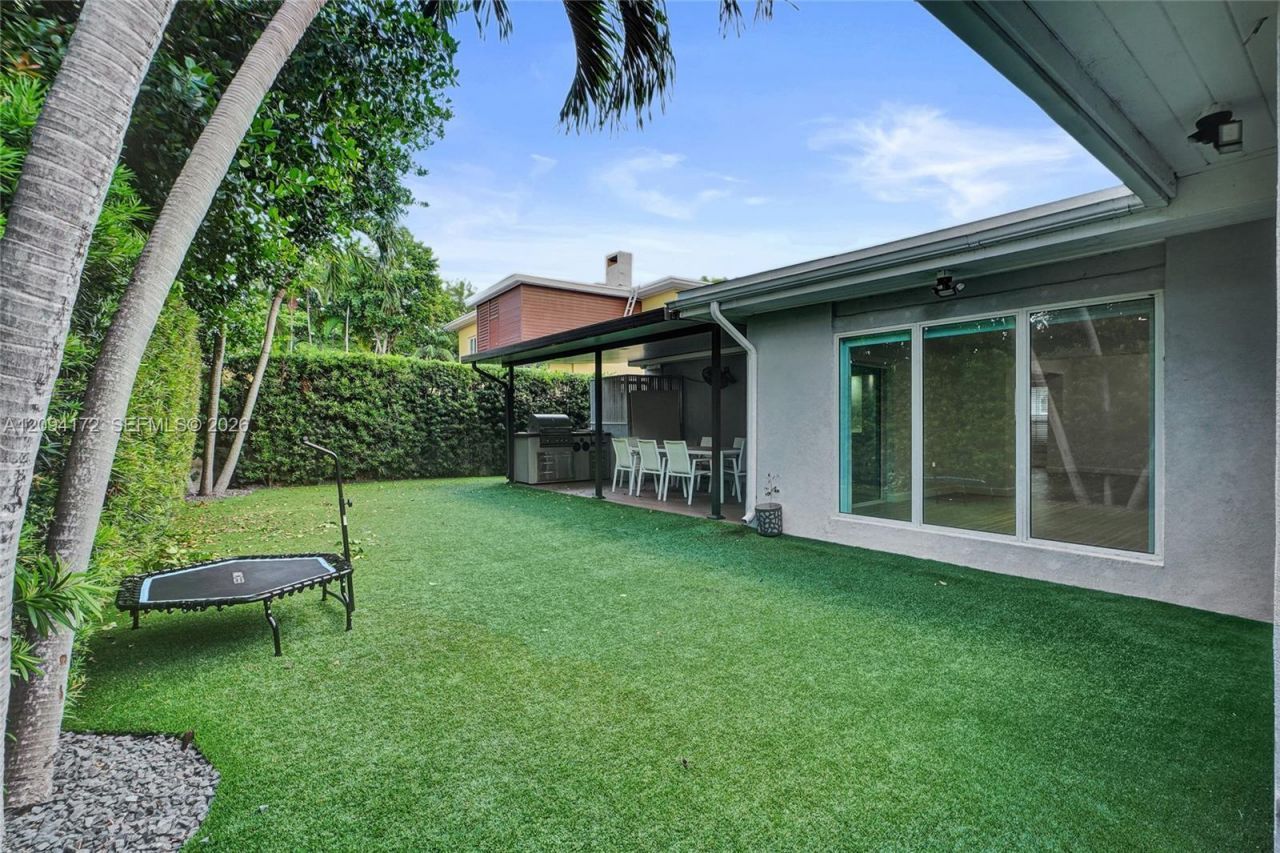 4726 Alton Rd , Miami Beach, FL 33140 Photo