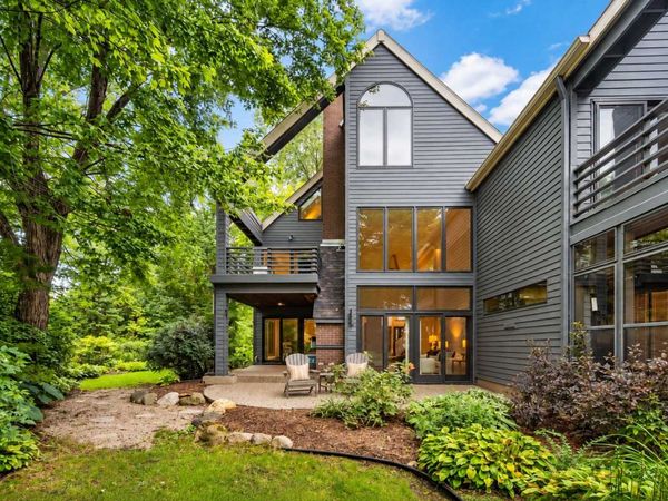 6658 Smithtown Road, Excelsior, MN 55331