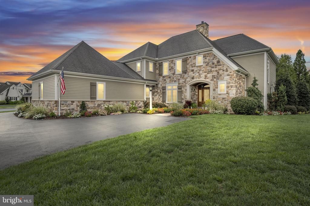 406 Lake Drive, Mechanicsburg, PA 17055 Main Photo