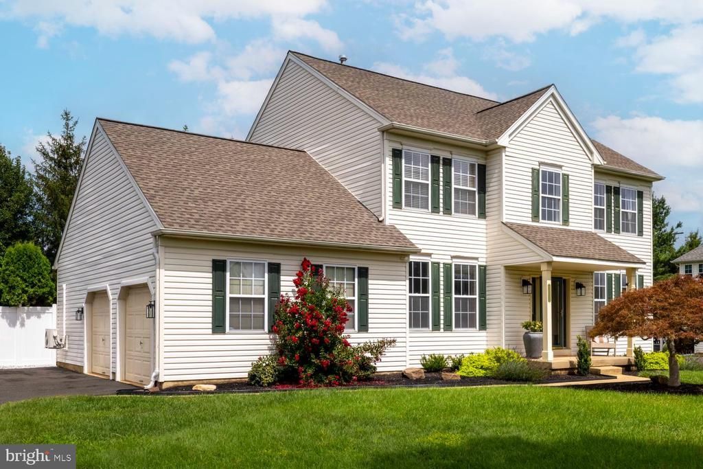 1832 HERITAGE DRIVE , JAMISON, PA 18929