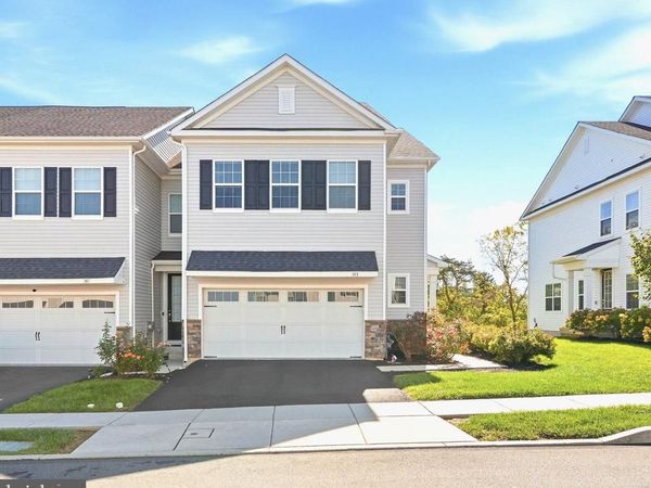 143 KNOCK HILL DRIVE , ROYERSFORD, PA 19468