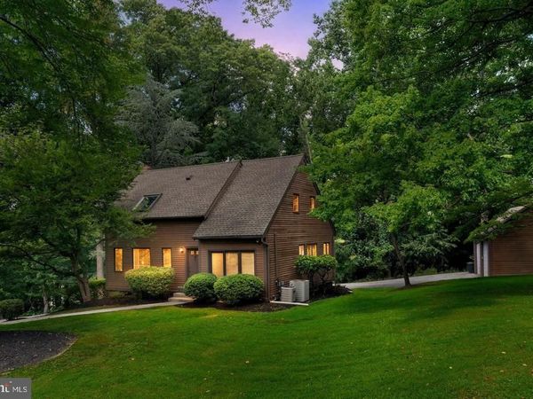 20 JUG HOLLOW ROAD, PHOENIXVILLE, PA 19460