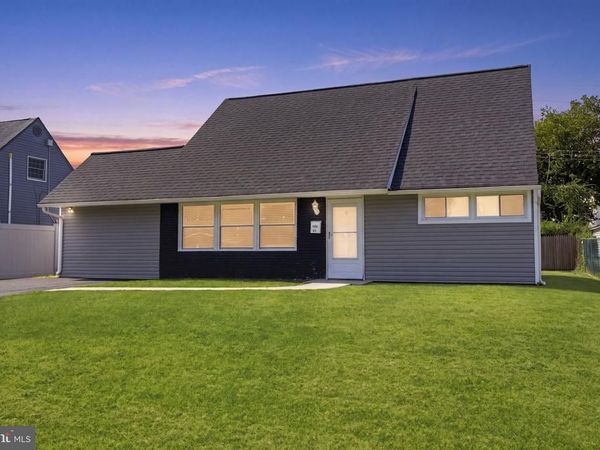 47 MINTLEAF ROAD , LEVITTOWN, PA 19056