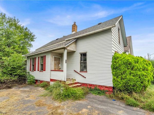 7107 Ivy Avenue , Cleveland, OH 44127