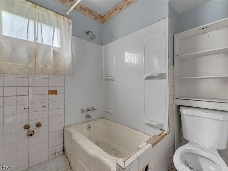 7107 Ivy Avenue, Cleveland, OH 44127 Photo 11