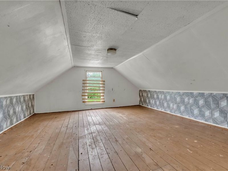 7107 Ivy Avenue, Cleveland, OH 44127 Photo 18