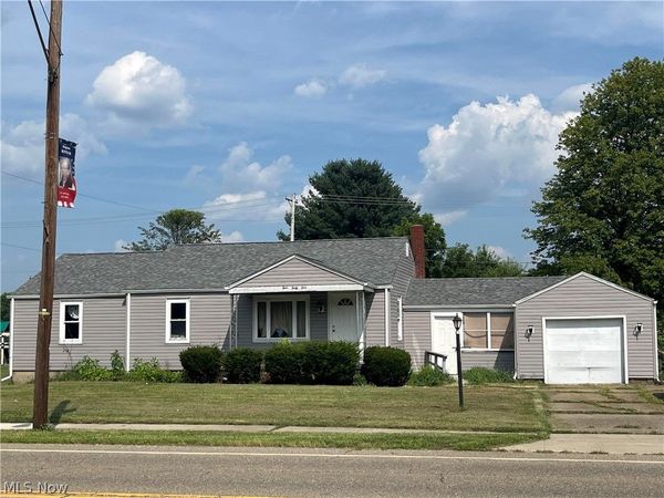 441 N Main Avenue, Tuscarawas, OH 44622