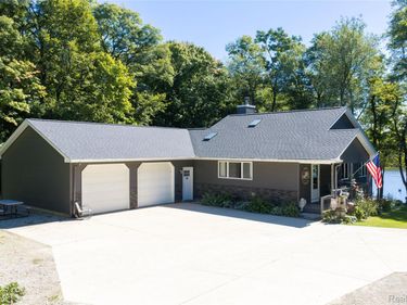 3901 Lee Hill Road, Dayton Township, Mi 48744