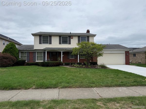 1615 N Evangeline Street , Dearborn Heights, Mi 48127