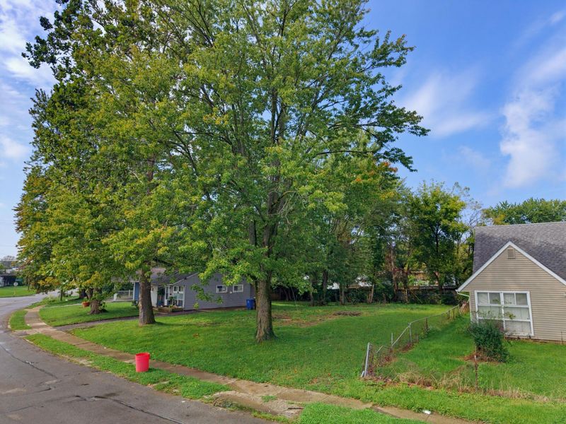 2127 Dawnlight Avenue , Columbus, OH 43211 Photo 1