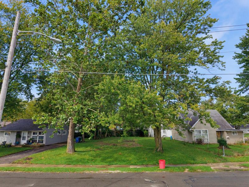 2127 Dawnlight Avenue , Columbus, OH 43211 Photo 2