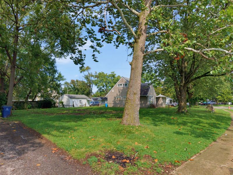 2127 Dawnlight Avenue , Columbus, OH 43211 Photo 7