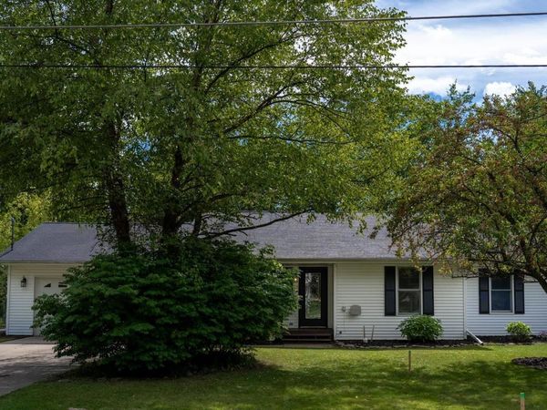 514 Brown Street, Alma, MI 48801