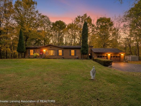 5051 Freeman Road, Eaton Rapids, MI 48827
