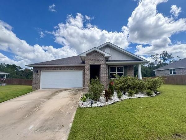 6727 Sarah Ann Way, Laurel Hill, FL 32567