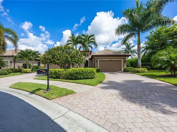 7598 Moorgate Point WAY , NAPLES, FL 34113