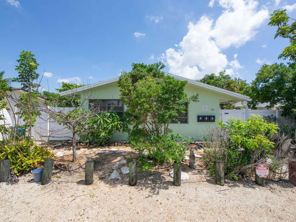 805 NE 40TH Street, Unit 1-3, Oakland Park, FL 33334