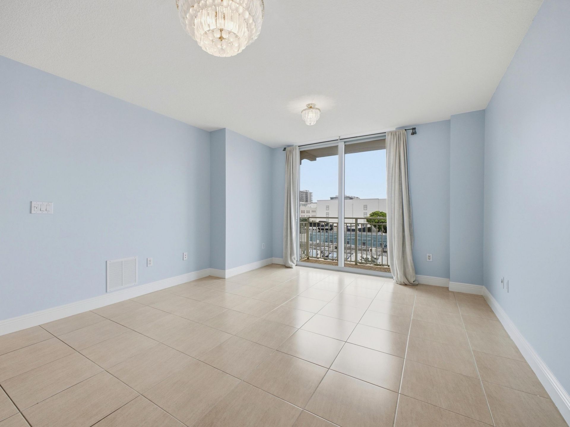 610 Clematis Street, Unit 416, West Palm Beach, FL 33401 Photo