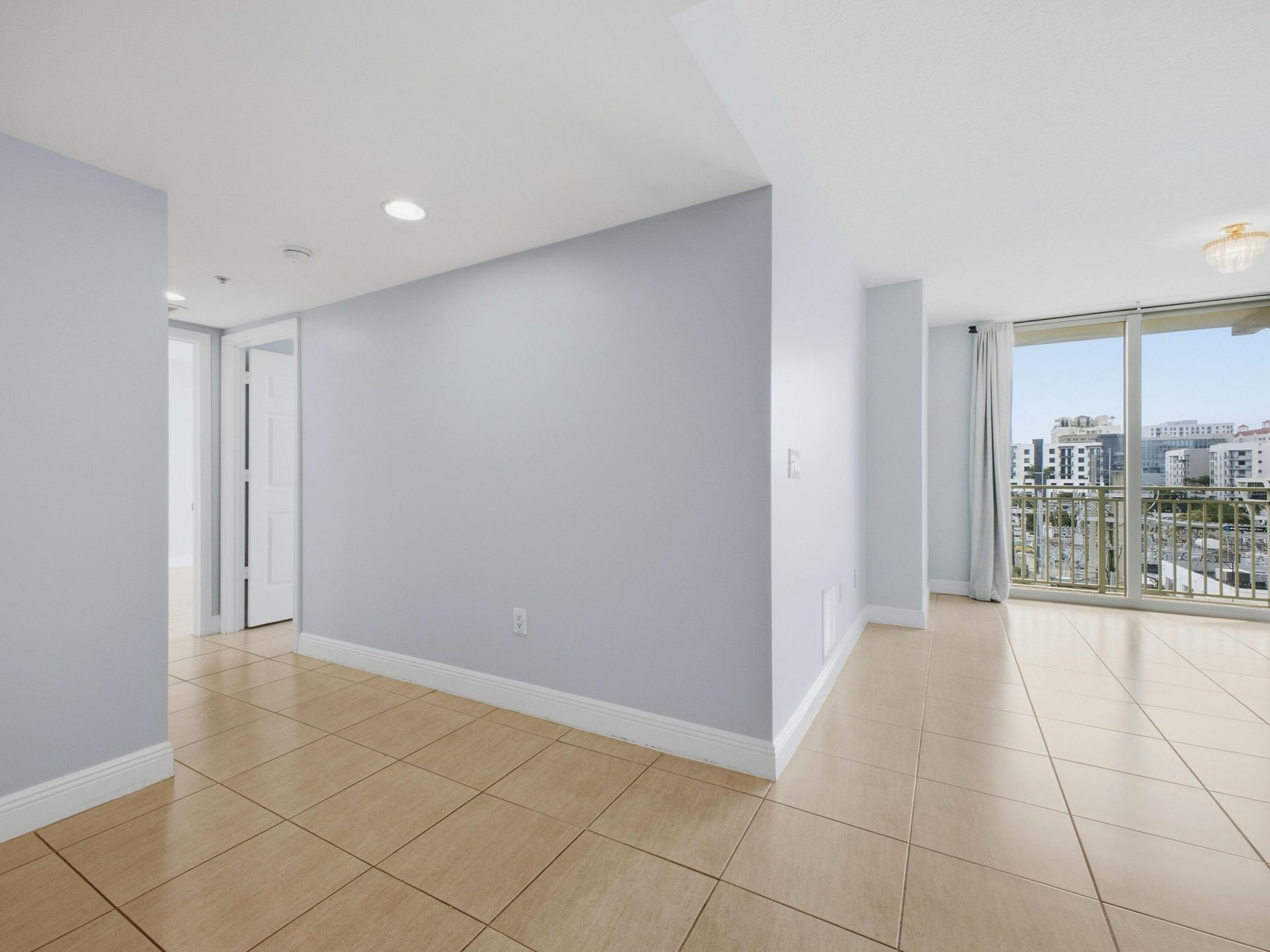 610 Clematis Street, Unit 416, West Palm Beach, FL 33401 Photo