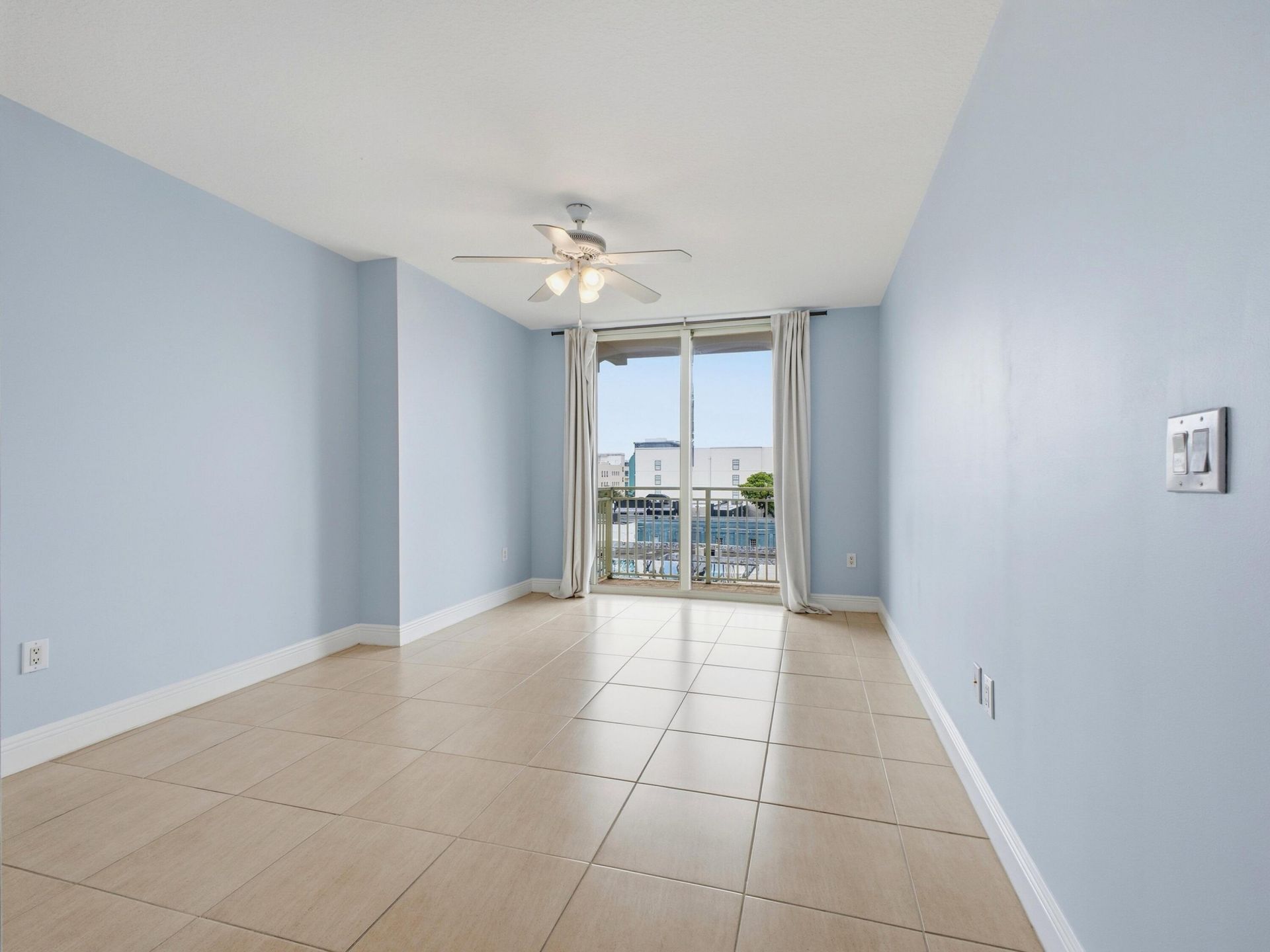 610 Clematis Street, Unit 416, West Palm Beach, FL 33401 Photo