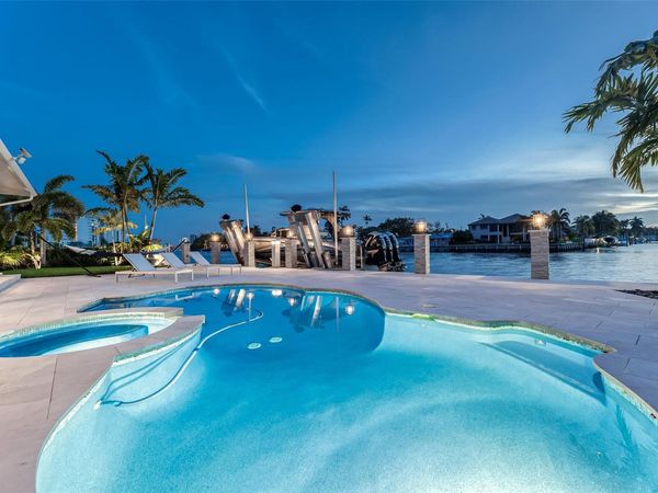 2005 N RIVERSIDE Drive, Pompano Beach, FL 33062