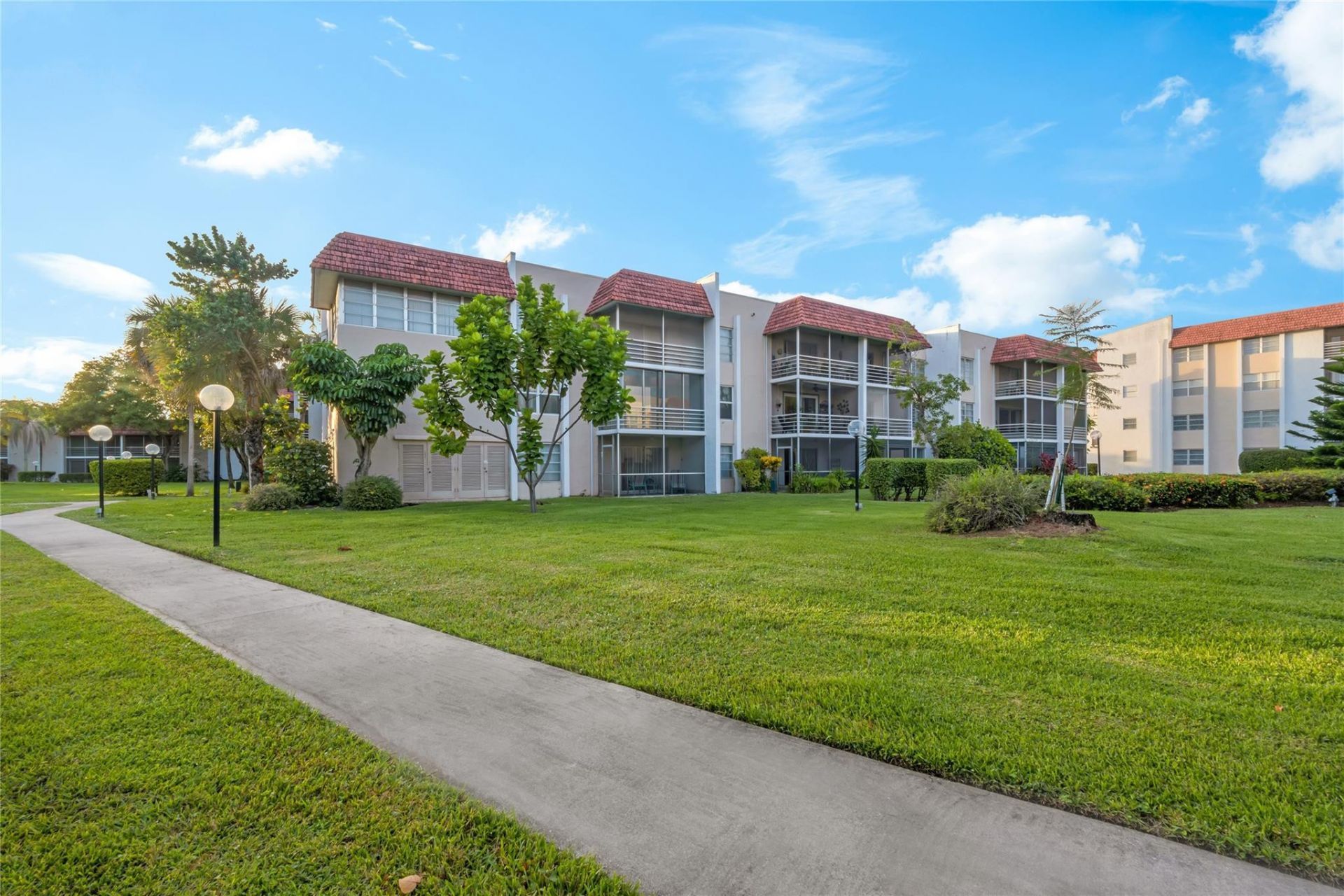 3774 Inverrary Boulevard, Unit 104P, Lauderhill, FL 33319 Photo