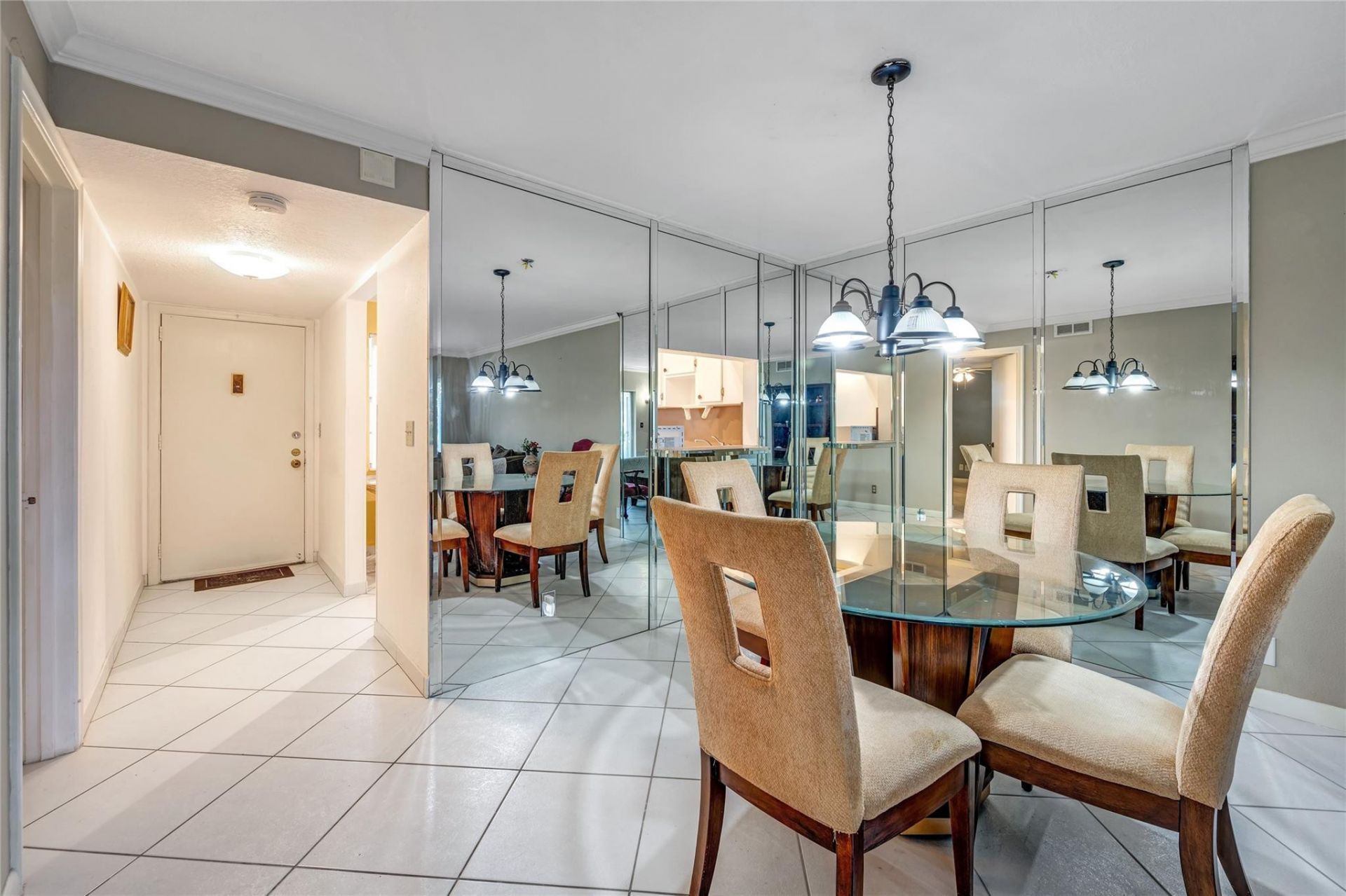 3774 Inverrary Boulevard, Unit 104P, Lauderhill, FL 33319 Photo