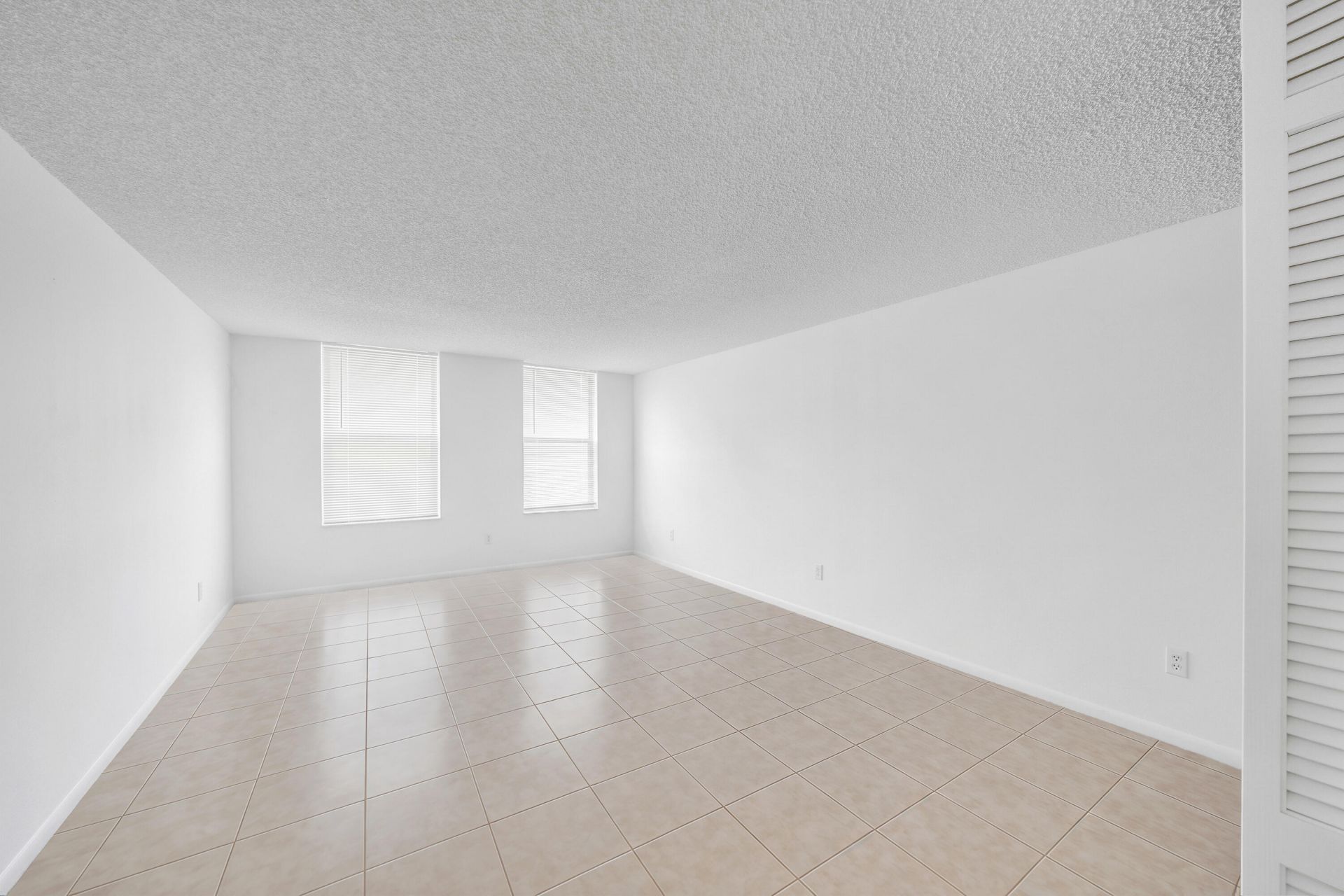 1149 Hillsboro Mile, Unit 307, Hillsboro Beach, FL 33062 Photo