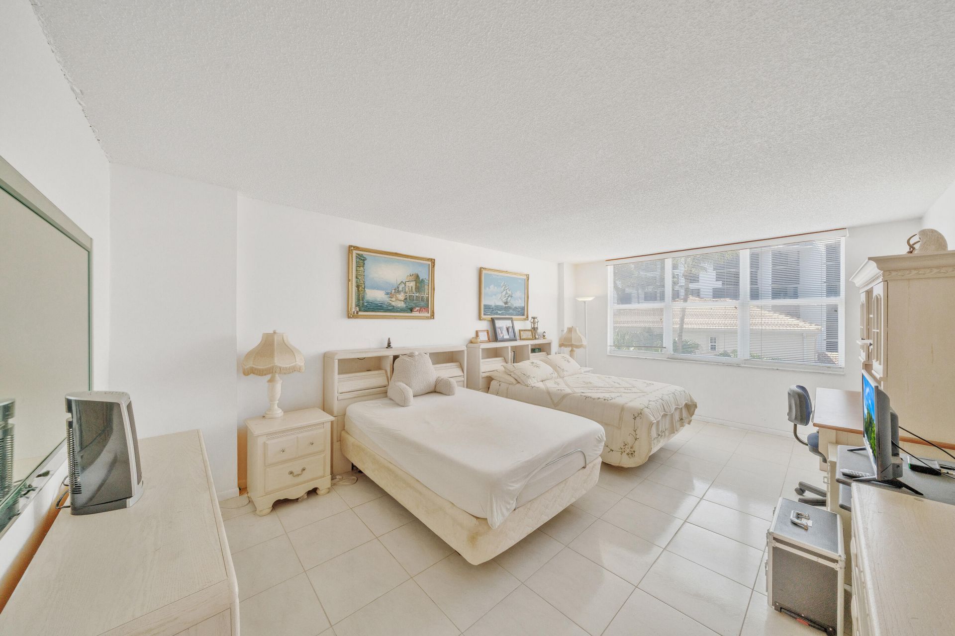 1149 Hillsboro Mile, Unit 307, Hillsboro Beach, FL 33062 Photo