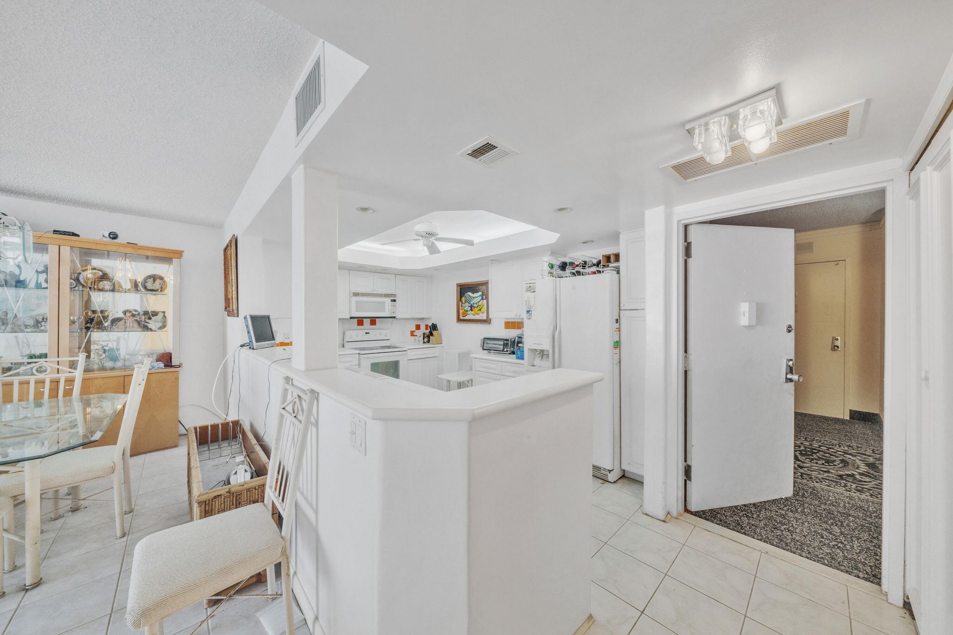 1149 Hillsboro Mile, Unit 307, Hillsboro Beach, FL 33062 Photo