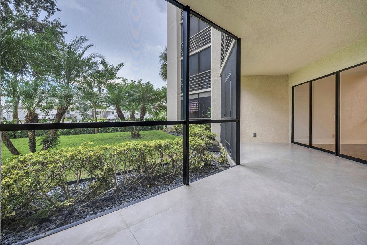 5701 Camino Del Sol, Unit 102, Boca Raton, FL 33433 Photo