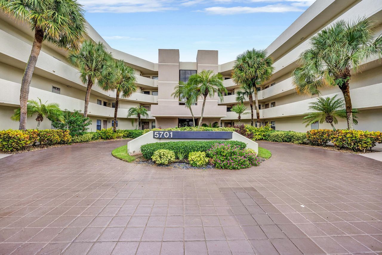5701 Camino Del Sol, Unit 102, Boca Raton, FL 33433 Photo