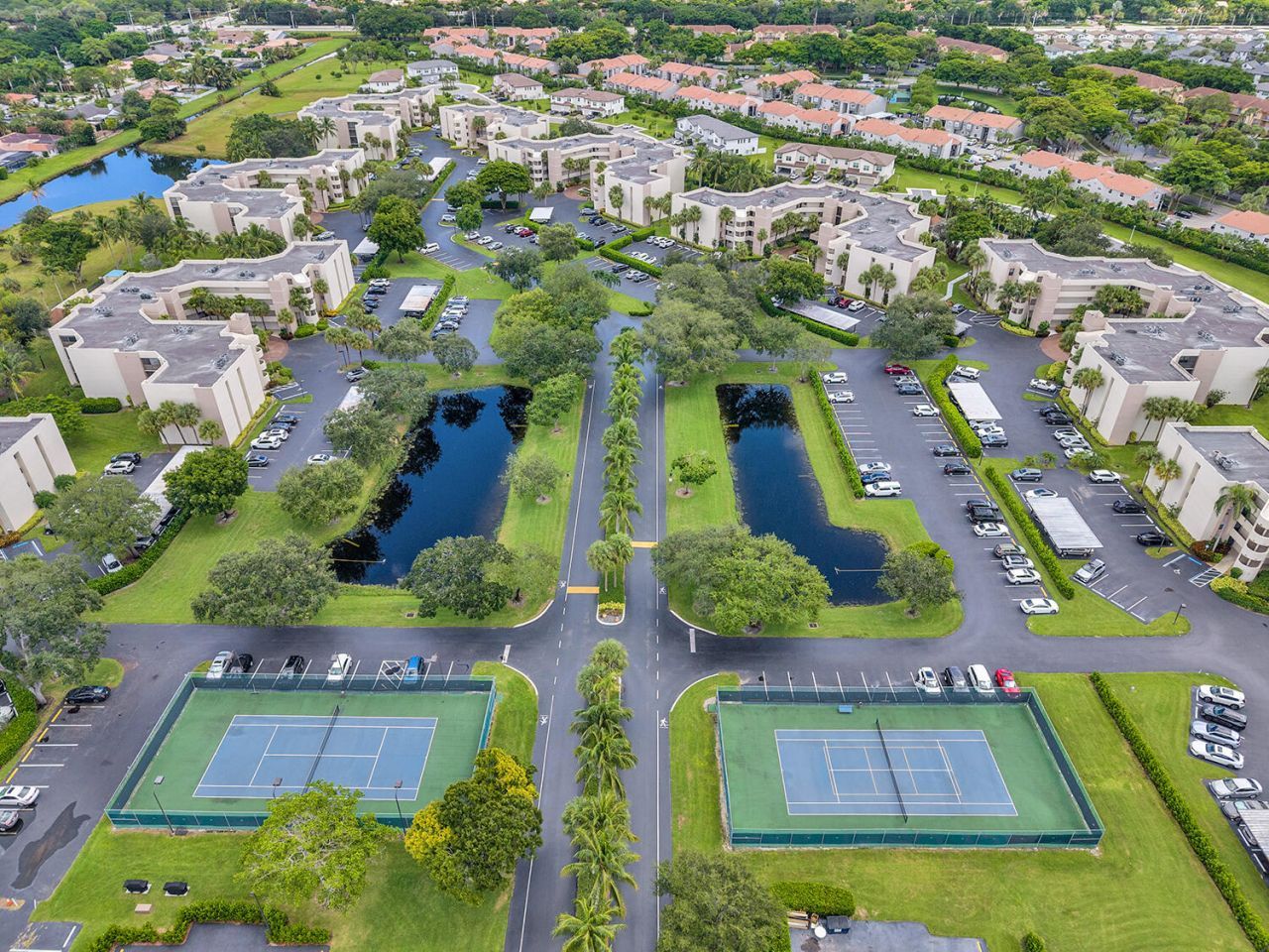5701 Camino Del Sol, Unit 102, Boca Raton, FL 33433 Photo