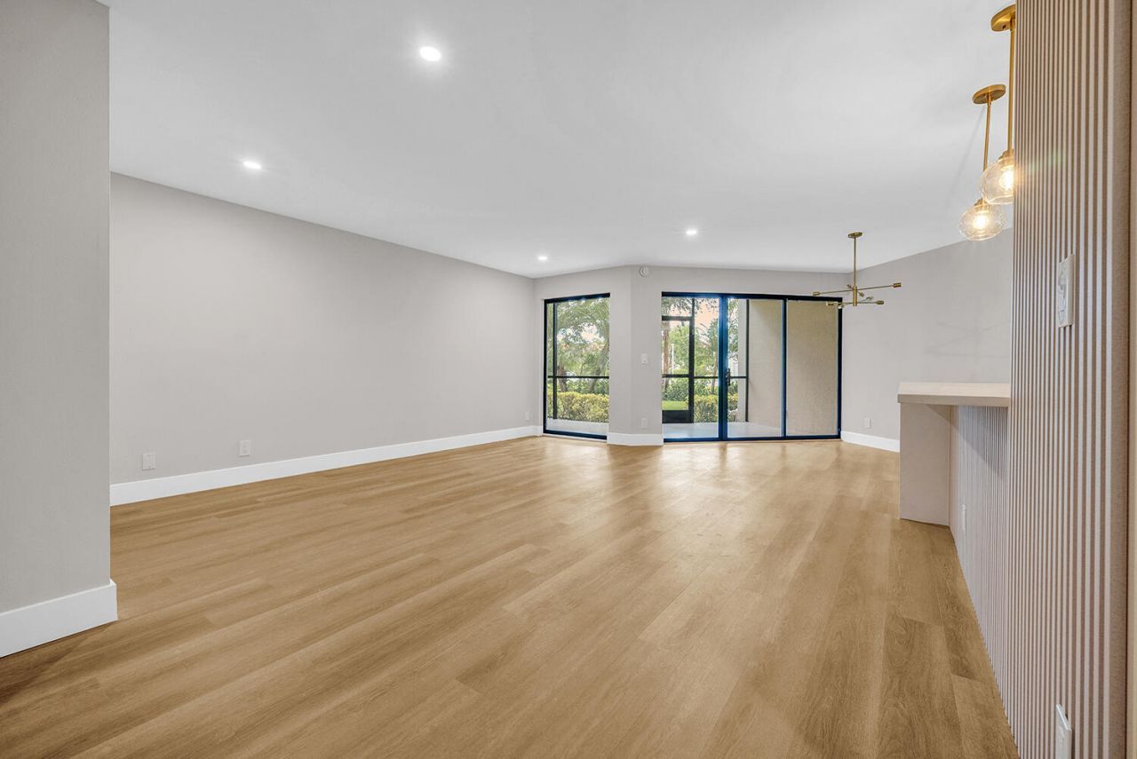 5701 Camino Del Sol, Unit 102, Boca Raton, FL 33433 Photo