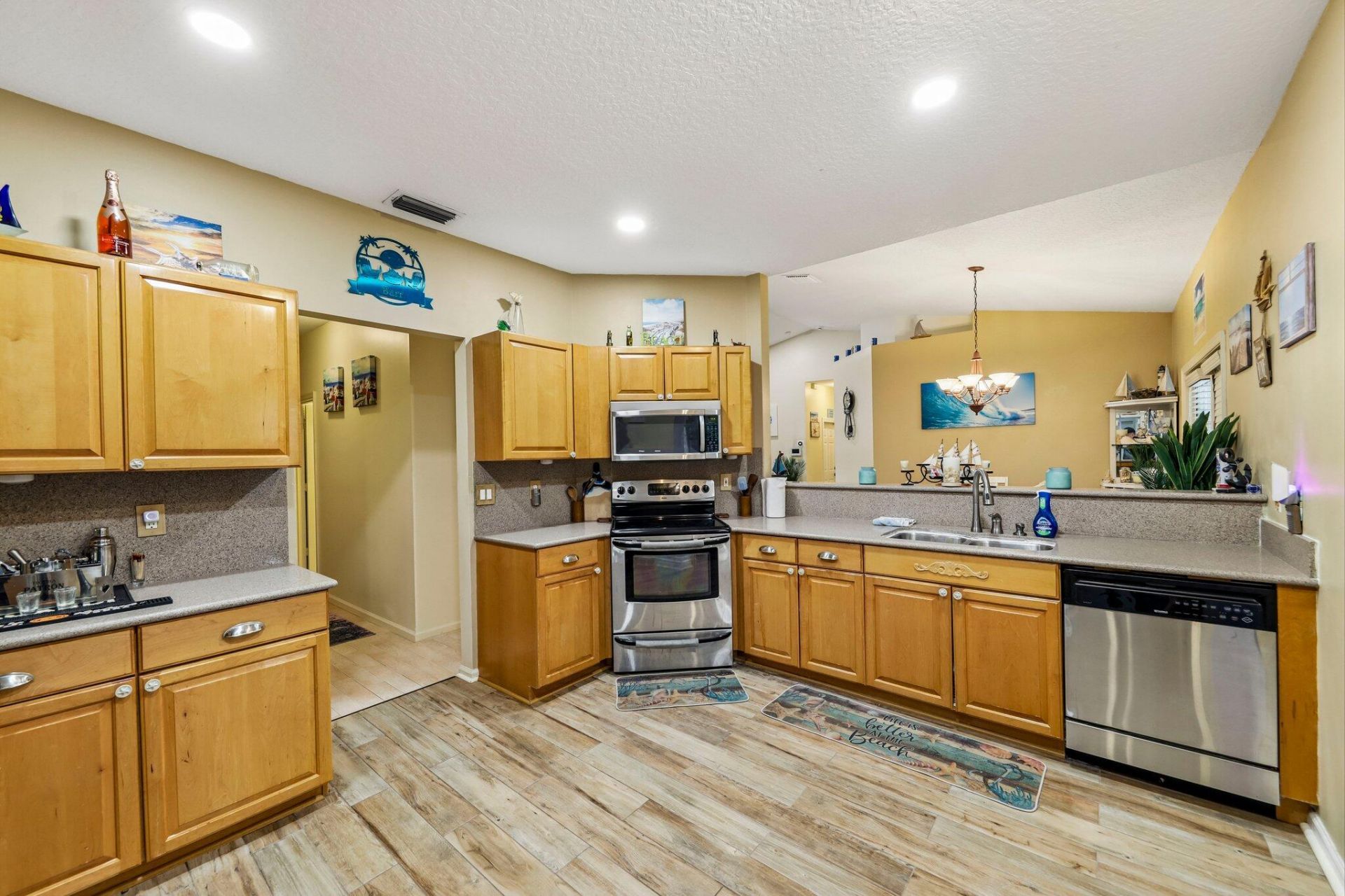 141 Lexington Drive, Royal Palm Beach, FL 33411 Photo