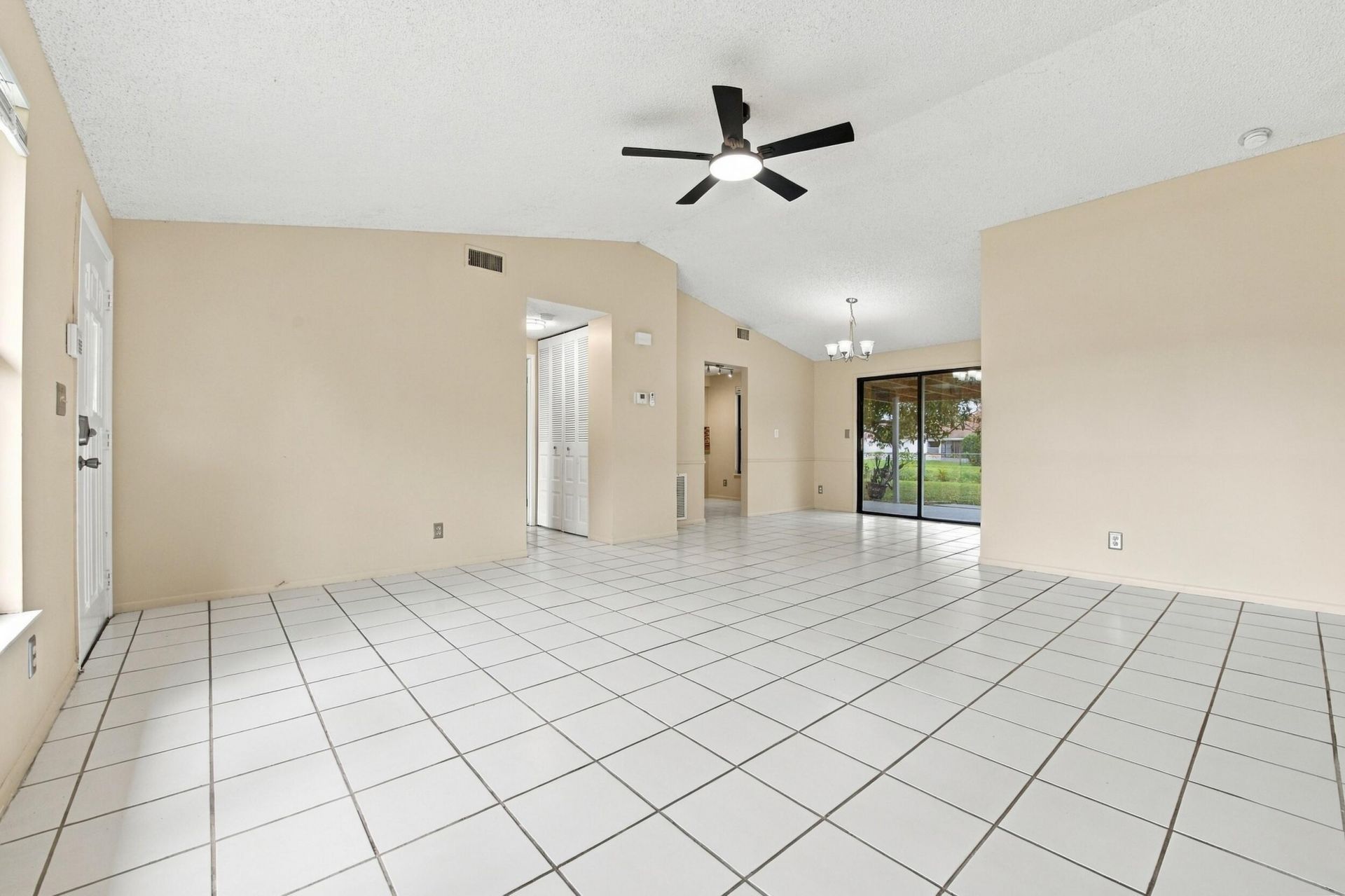 5141 Saint John Avenue N, Boynton Beach, FL 33472 Photo