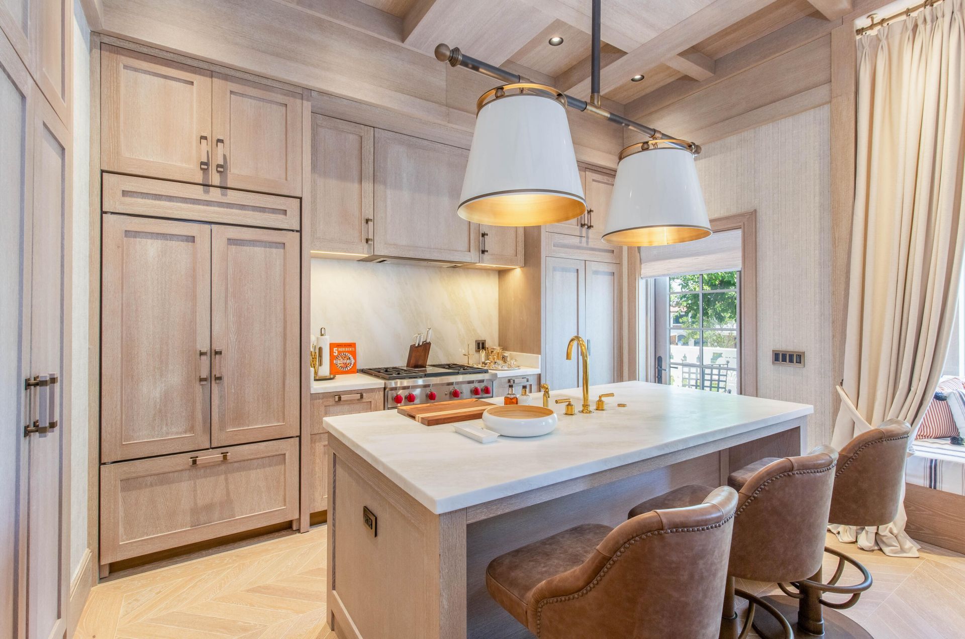 236 Phipps Plaza, Unit 202, Palm Beach, FL 33480 Photo