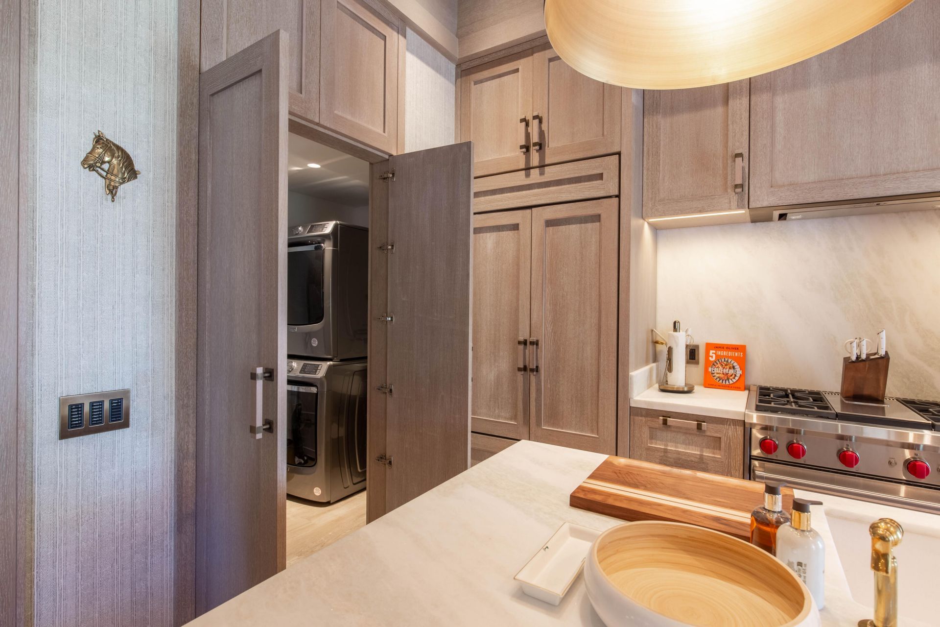 236 Phipps Plaza, Unit 202, Palm Beach, FL 33480 Photo