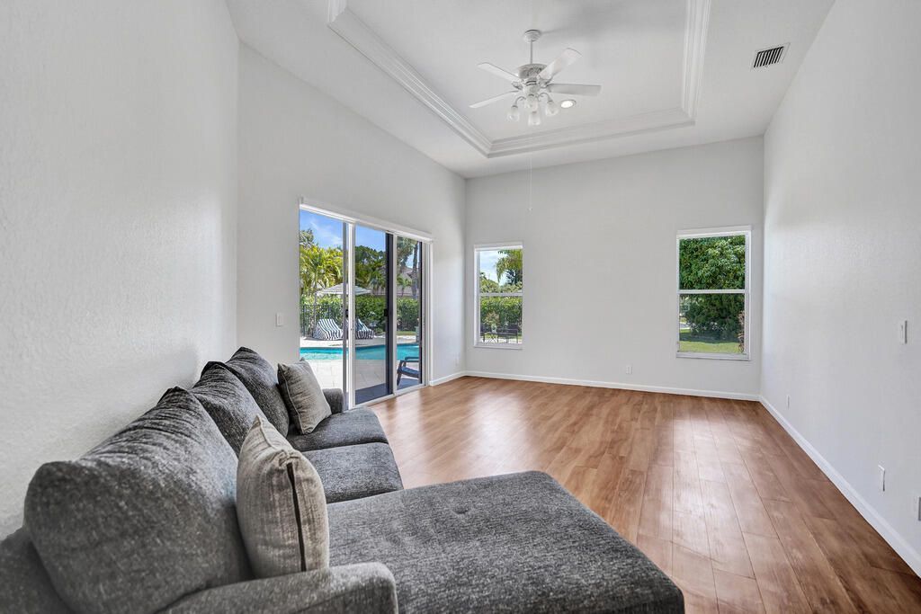 2933 E Fontana Court, Royal Palm Beach, FL 33411 Photo