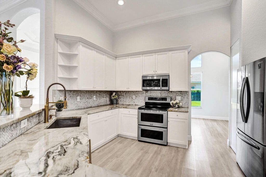 2933 E Fontana Court, Royal Palm Beach, FL 33411 Photo