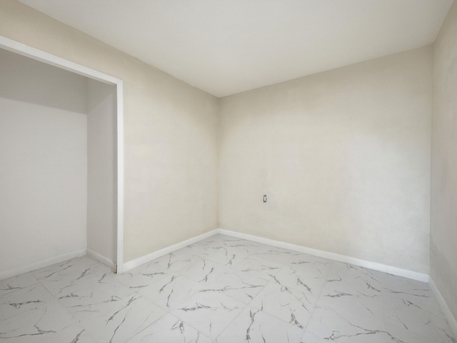 711 NW Riverside Drive, Port Saint Lucie, FL 34983 Photo