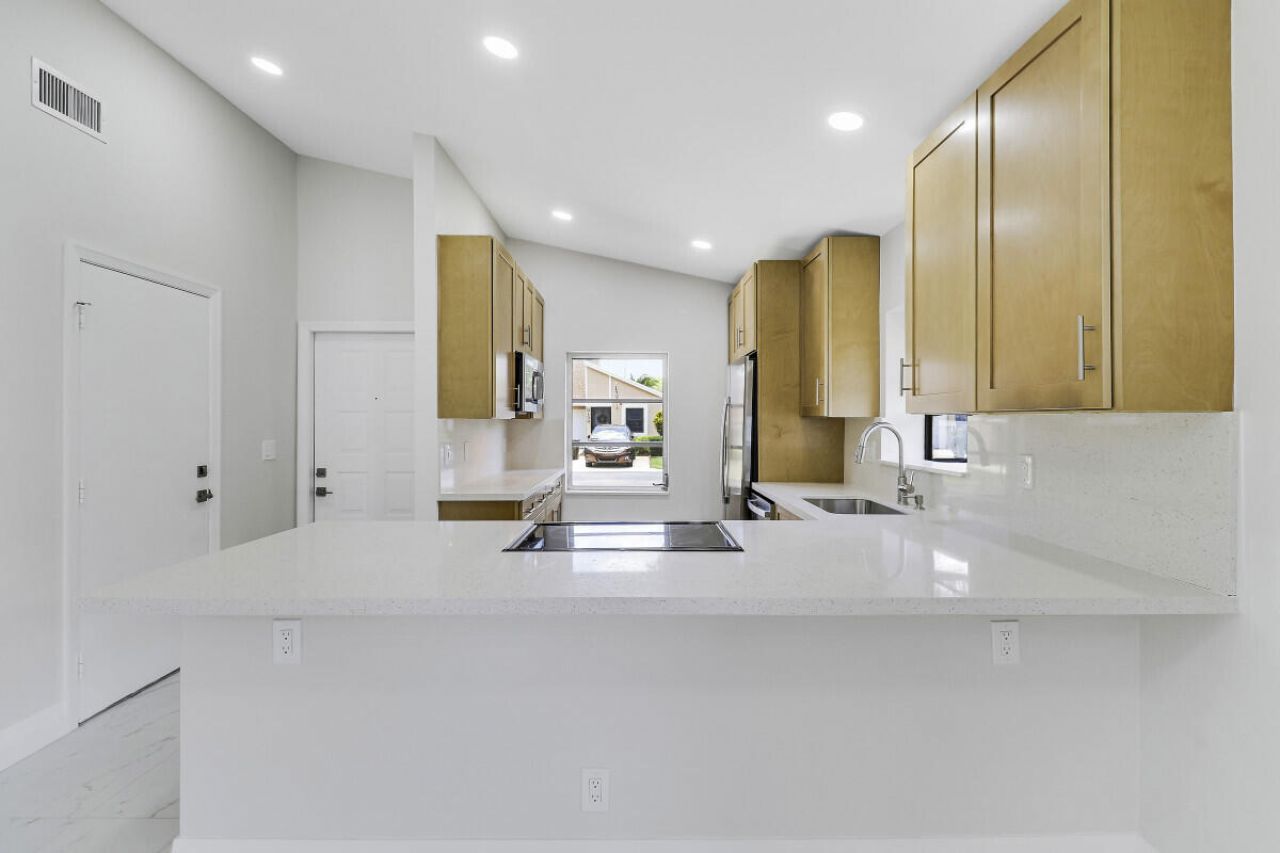 8157 Springtree Road, Boca Raton, FL 33496 Photo
