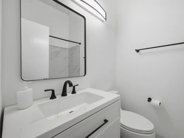1800 Embassy Drive, Unit 132, West Palm Beach, FL 33401 Photo