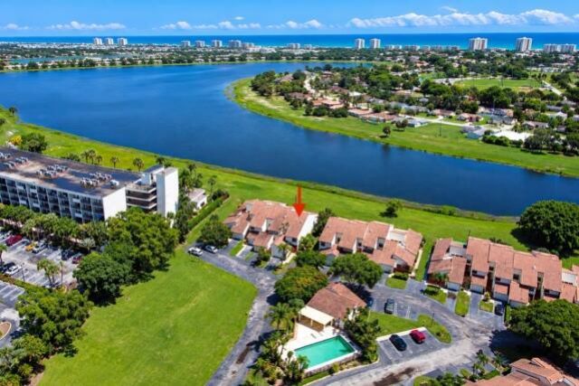 1800 Embassy Drive, Unit 132, West Palm Beach, FL 33401 Photo