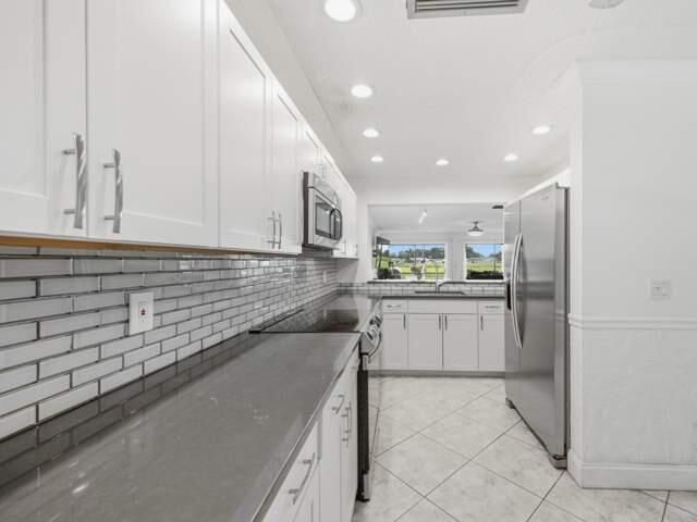 1800 Embassy Drive, Unit 132, West Palm Beach, FL 33401 Photo