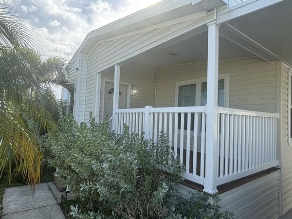 8775 20th Street, Unit lot 905, Vero Beach, FL 32966