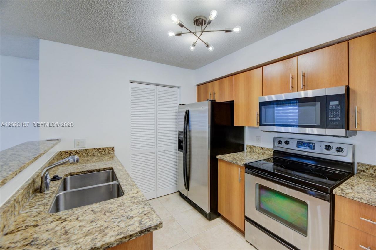 1020 Crystal Way , Unit C, Delray Beach, FL 33444 Photo